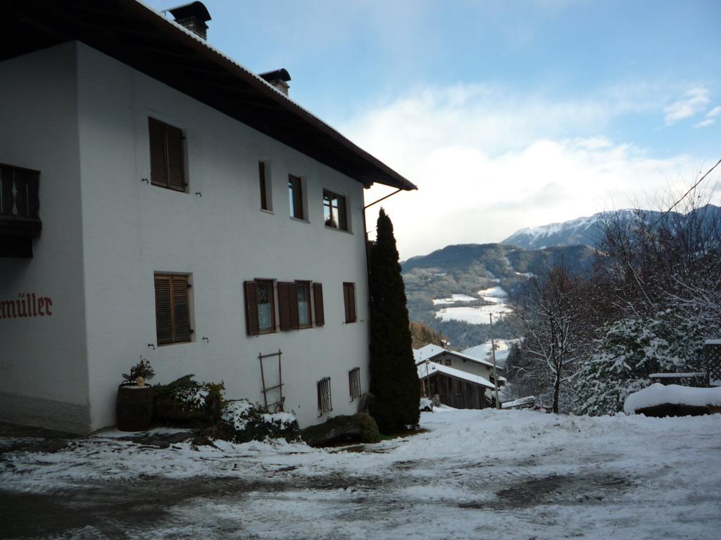 Bauernof Mittermueller Daire Feldthurns Dış mekan fotoğraf